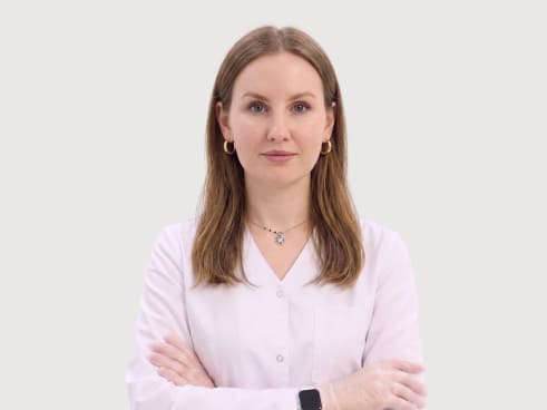 Врачи